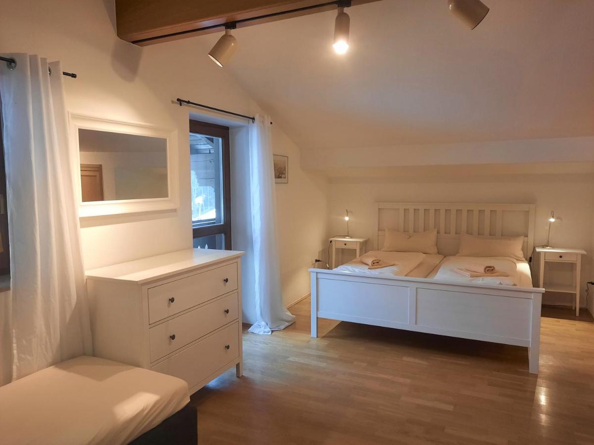 Zwischen Mozart Und Koenig Ludwig Apartment Тайзендорф Екстериор снимка